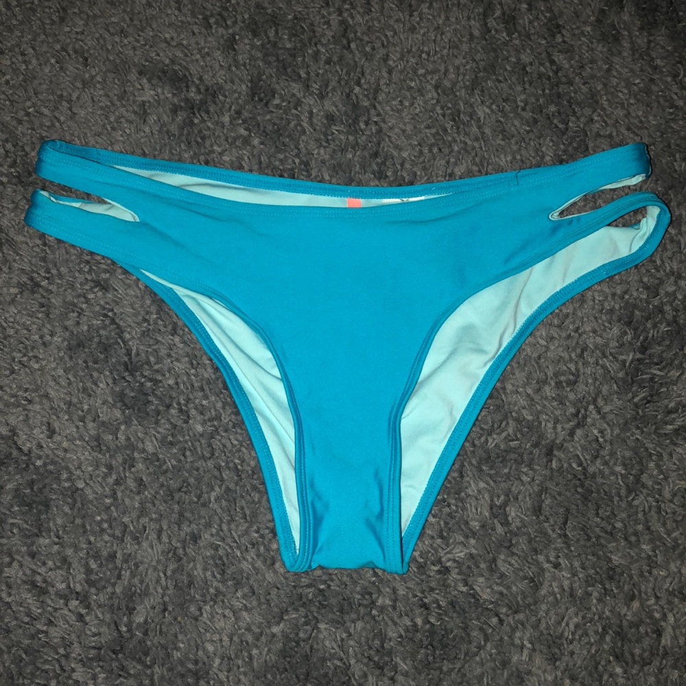 Bikini bottoms